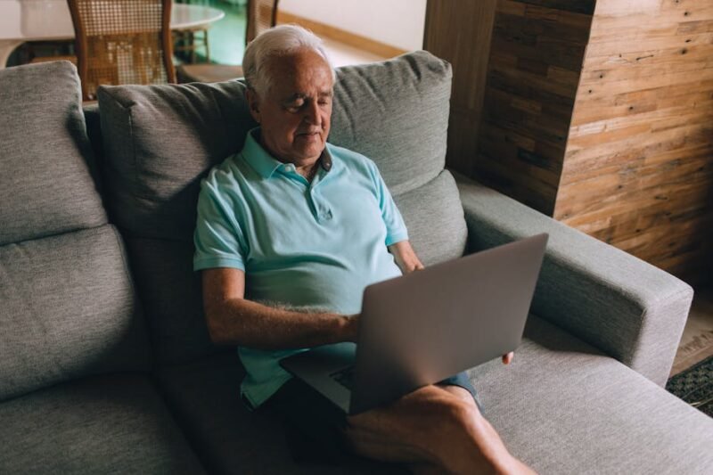 Best Antivirus for Seniors in 2026: Easy, Safe, and Simple Options